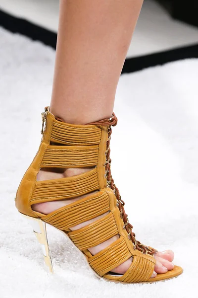 Look 75